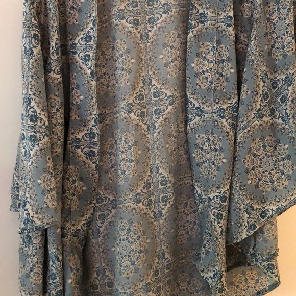 Kimono - Picture 2 of 3